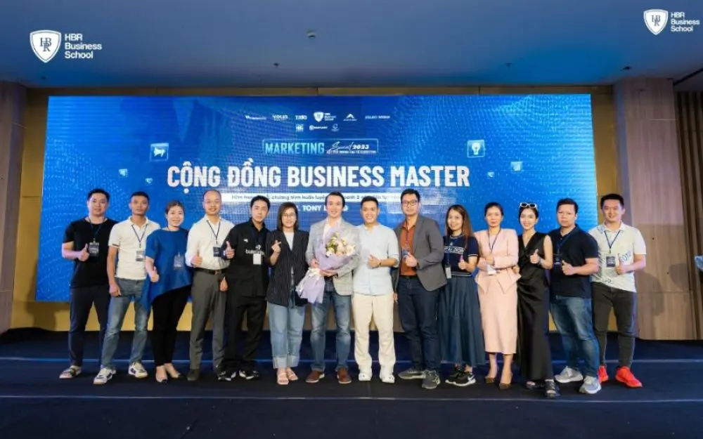 cộng đồng Business Master với hơn 300 th&agrave;nh vi&ecirc;n