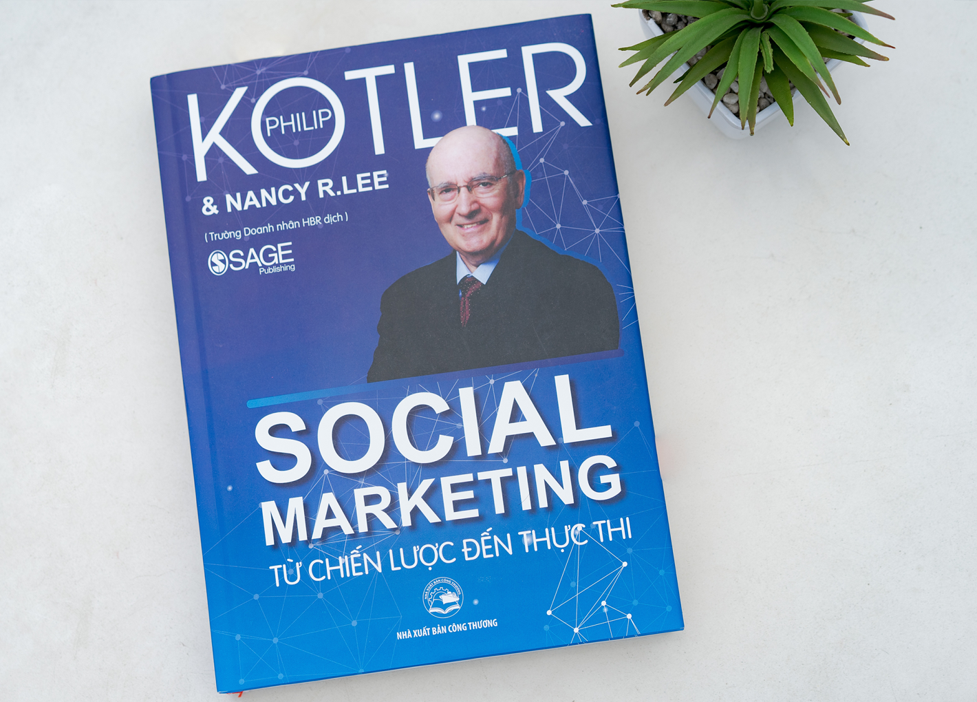 Sách Social Marketing: Từ chiến lược đến thực thi
